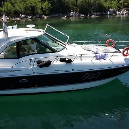 Themis Mcpy Botel *