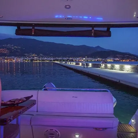 Botel Themis Mcpy *