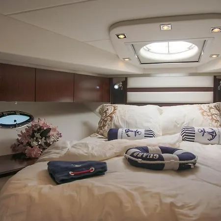 Botel Themis Mcpy *